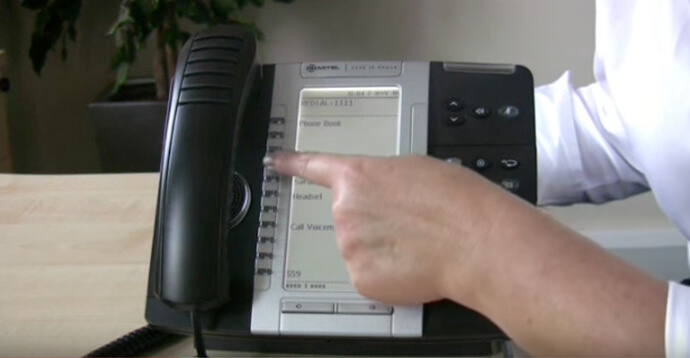 Call forwarding - Mitel 5330 IP telephone